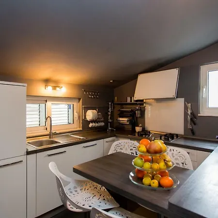 Апартаменти Take A Break *