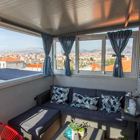 Апартаменти Take A Break