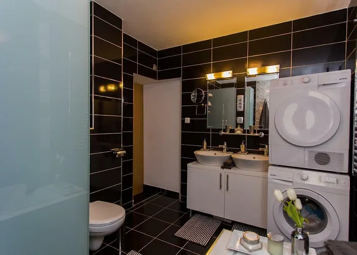 Апартаменти Take A Break